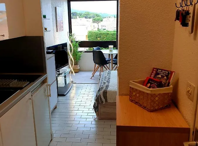 Port Venus Village Naturiste * Agde